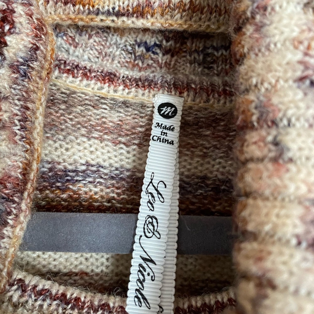 Sweater - Picture 3 of 3